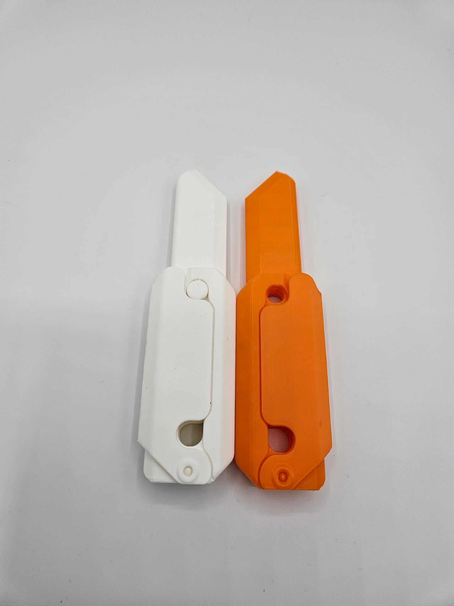 Fidget knives